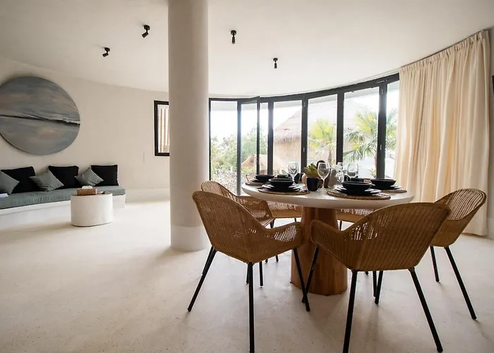 Hillstone Luxury Village Villa