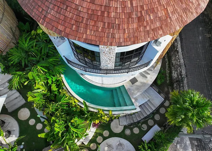 Hillstone Luxury Village